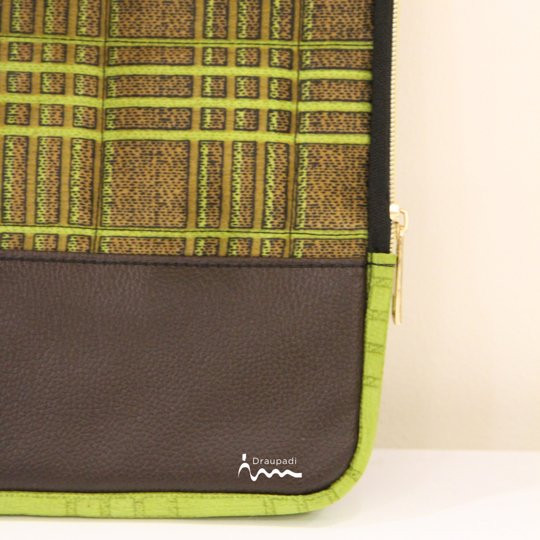 Green Check Laptop Zipper Sleeve